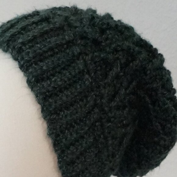 Matching Green Scarf, Hat and Mittens Set - Handmade - Picture 5 of 5